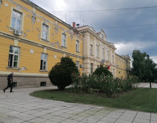 KAKO SMO BEZ BORBE PREDALI GRAD?