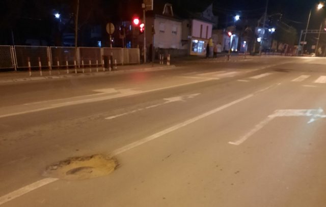 rupa kod semafora 1