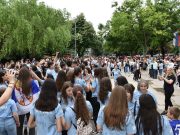 Grad sutra u znaku malih maturanata: ples, defile i emocije