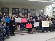 Protest prosvetnih radnika ispred Gimnazije