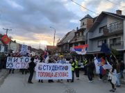 Policija u Žitorađi poziva građane zbog bacanja jaja na jučerašnjem protestu