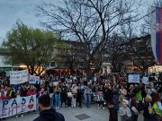 Prokuplje: Večeras podrška za napadnutu dekanku, sutra zbor građana