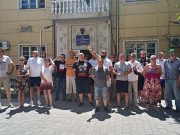 Građani Prokuplja pružili podršku Dobrašinoviću ispred policije