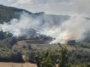 Požar izbio i u Tovrljanu – vatrogasci na terenu