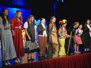 Premijera predstave “Svinjar” oduševila publiku – mladi glumci pokazali talenat i timski duh