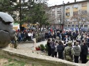 Prokuplje obeležilo godišnjicu NATO bombardovanja uz pomen i polaganje venaca