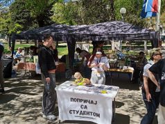 Studenti podelili više od 100 obroka: Humanitarna akcija u Prokuplju pokazala snagu zajedništva