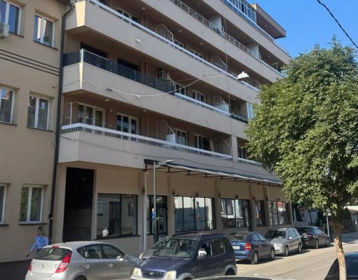 Kuršumlija: Nastavljeno uređenje fasada u centru grada